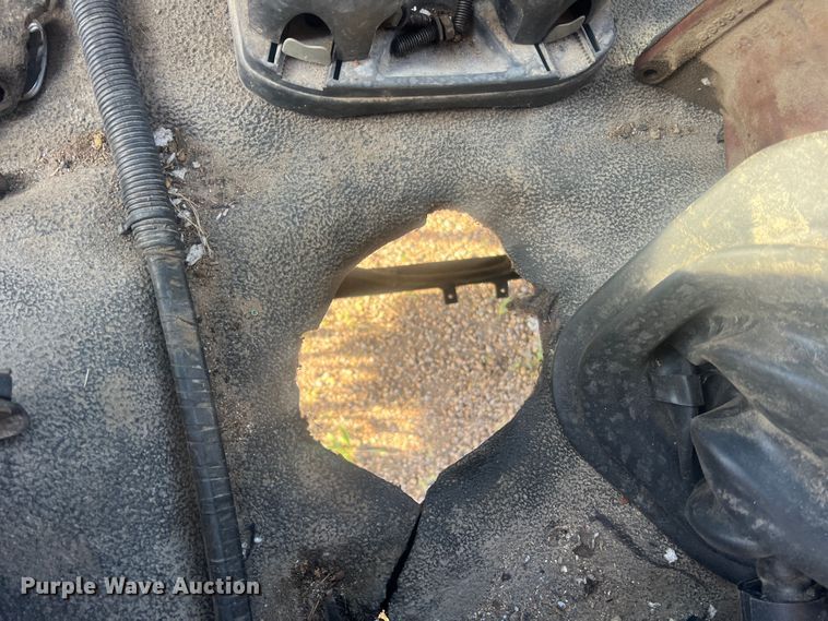 image for item LI9637 1990 Ford FT900  dump truck