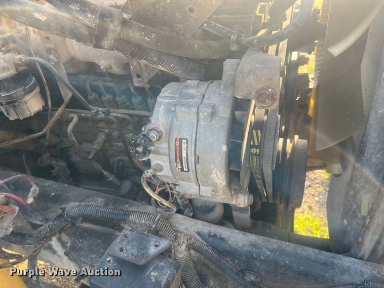 image for item LI9637 1990 Ford FT900  dump truck