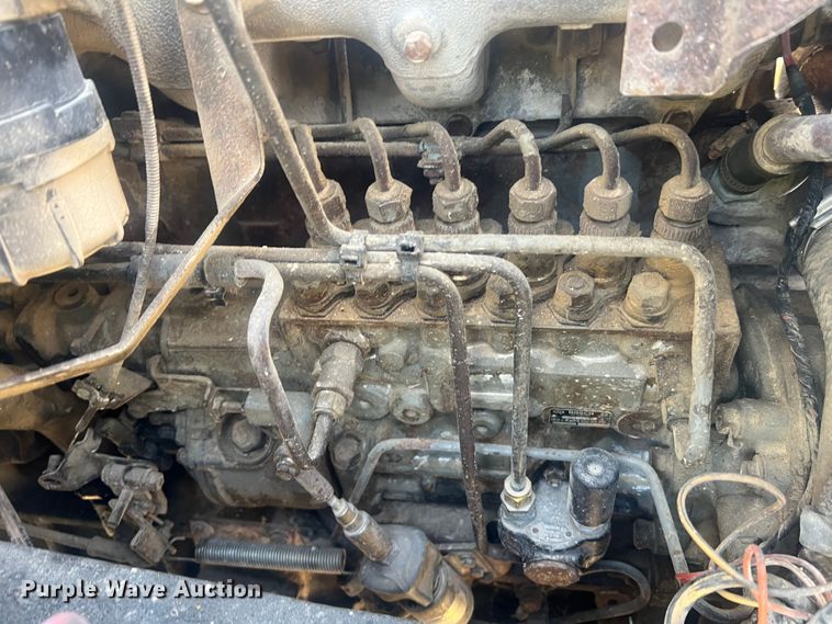 image for item LI9637 1990 Ford FT900  dump truck