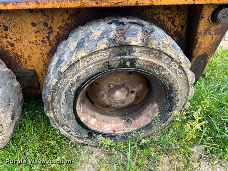 image for item LI9638 Case 1835B  skid steer loader