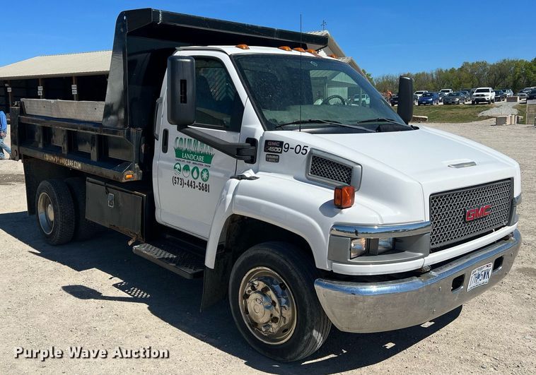 image for item LI9657 2005 GMC C4500  dump truck