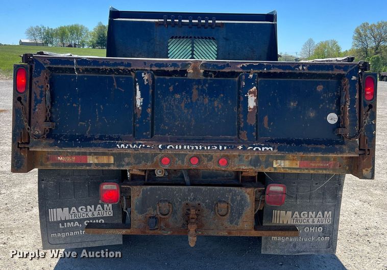 image for item LI9657 2005 GMC C4500  dump truck