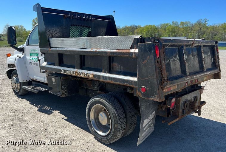 image for item LI9657 2005 GMC C4500  dump truck