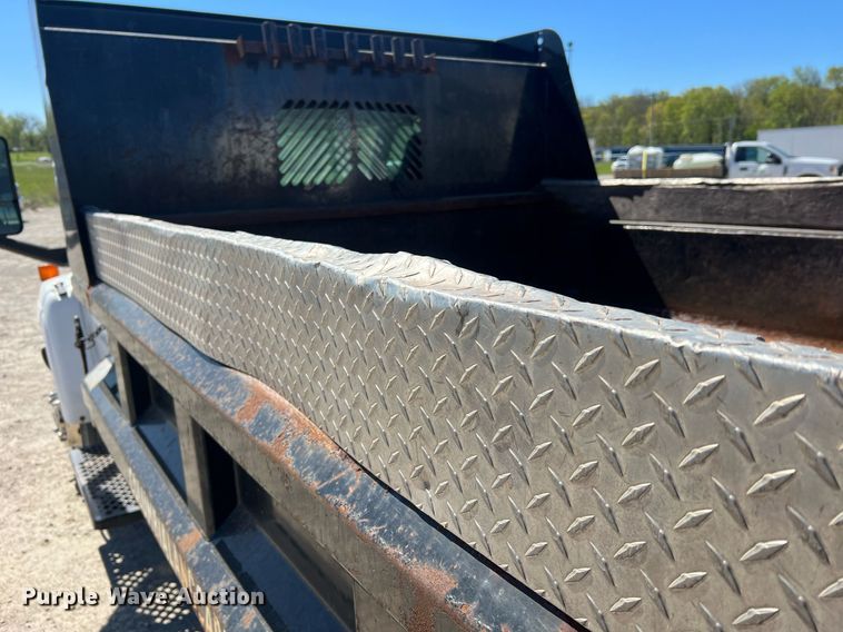 image for item LI9657 2005 GMC C4500  dump truck