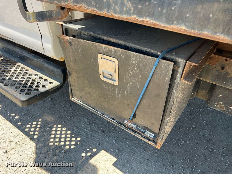 image for item LI9657 2005 GMC C4500  dump truck