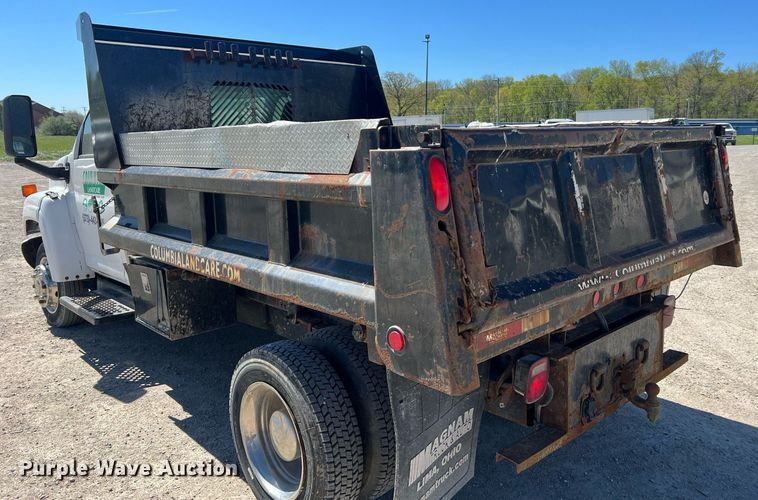 image for item LI9657 2005 GMC C4500  dump truck