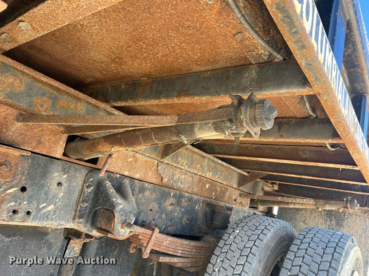 image for item LI9657 2005 GMC C4500  dump truck