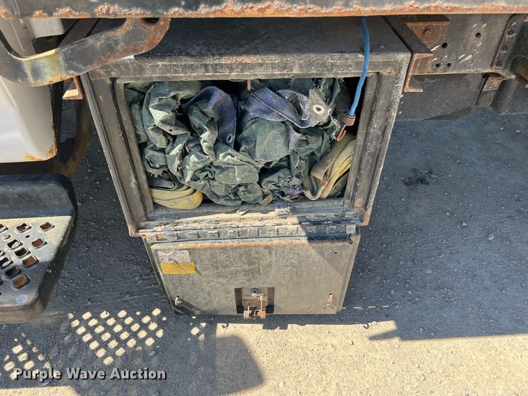 image for item LI9657 2005 GMC C4500  dump truck