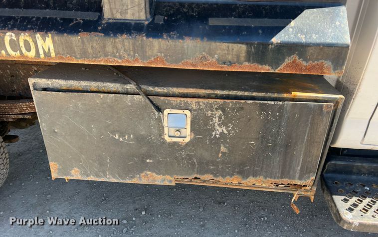 image for item LI9657 2005 GMC C4500  dump truck