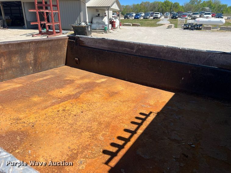 image for item LI9657 2005 GMC C4500  dump truck