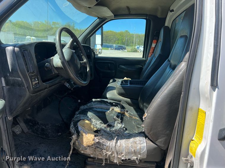 image for item LI9657 2005 GMC C4500  dump truck