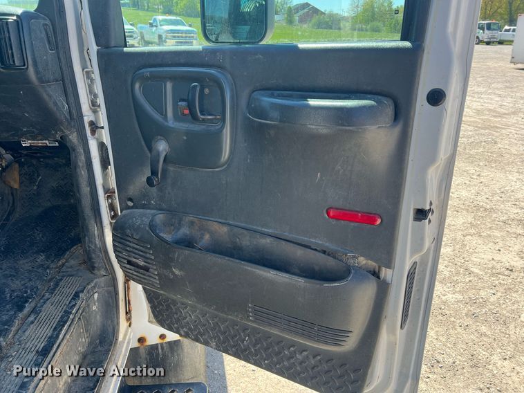 image for item LI9657 2005 GMC C4500  dump truck