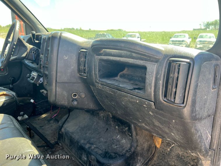 image for item LI9657 2005 GMC C4500  dump truck