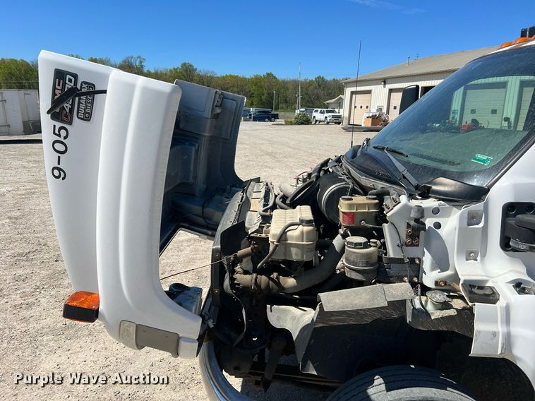 image for item LI9657 2005 GMC C4500  dump truck