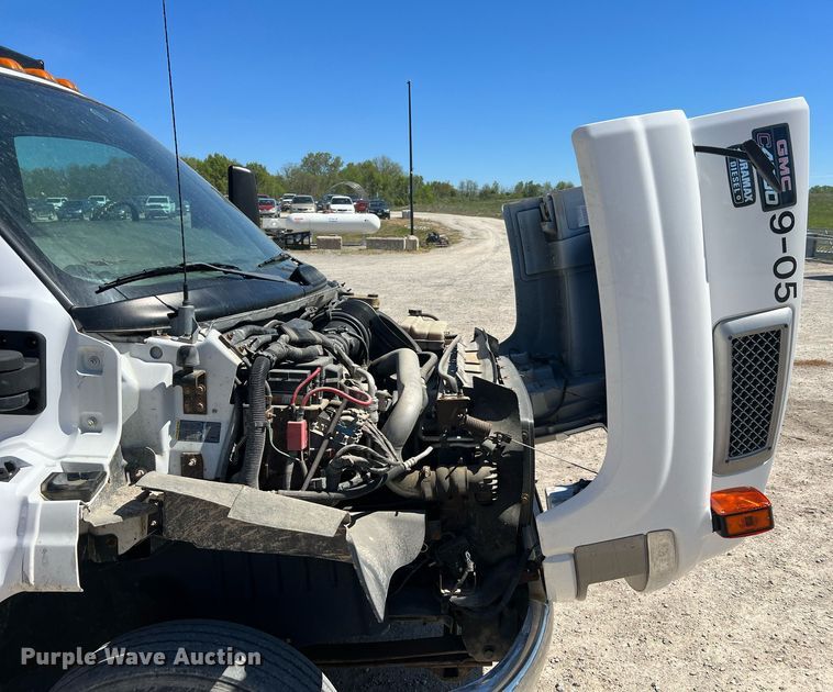 image for item LI9657 2005 GMC C4500  dump truck