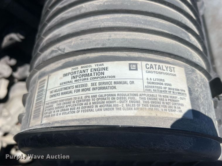 image for item LI9657 2005 GMC C4500  dump truck