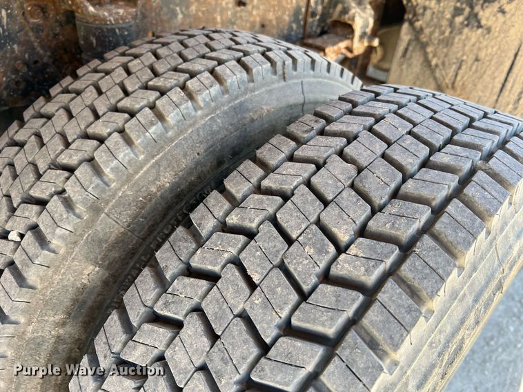 image for item LI9657 2005 GMC C4500  dump truck