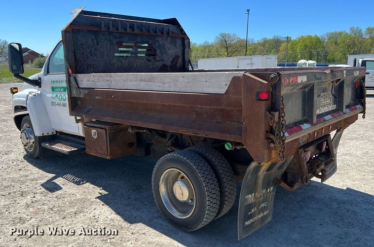 image for item LI9658 2007 Chevrolet C4500  dump truck
