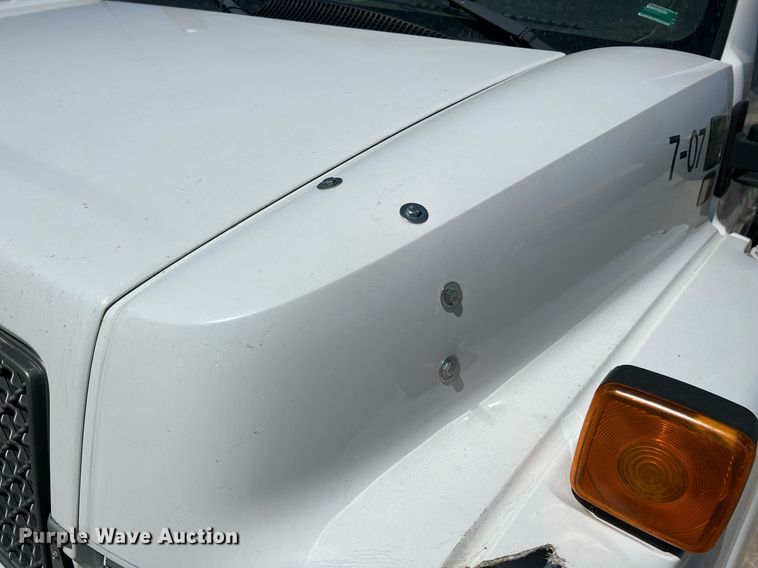 image for item LI9658 2007 Chevrolet C4500  dump truck