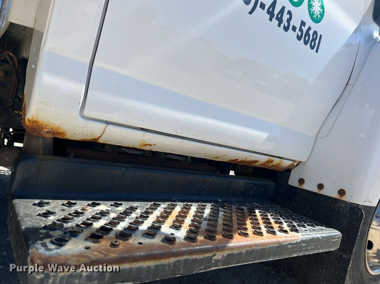 image for item LI9658 2007 Chevrolet C4500  dump truck