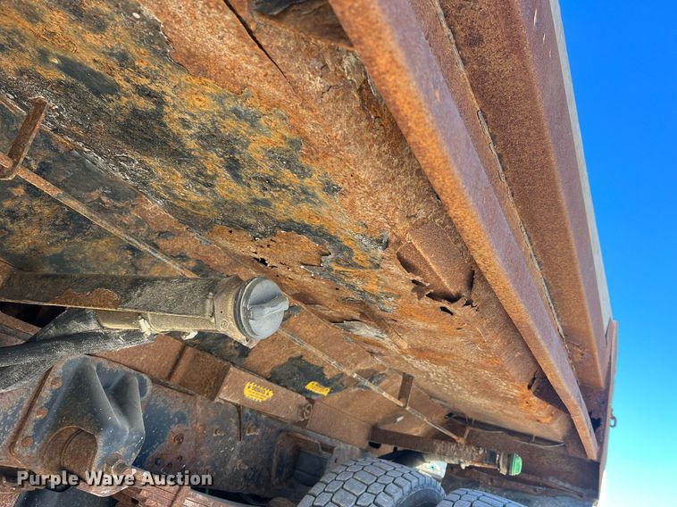 image for item LI9658 2007 Chevrolet C4500  dump truck