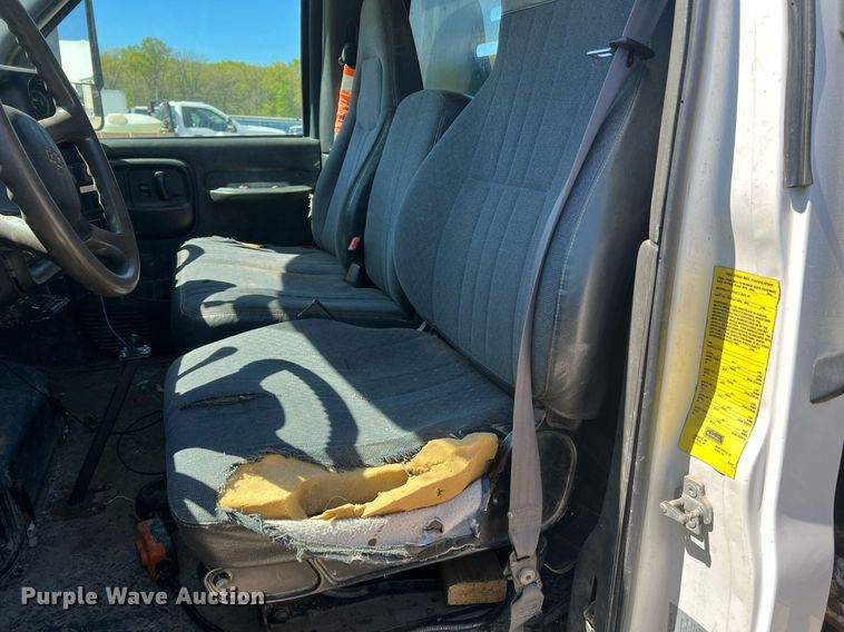 image for item LI9658 2007 Chevrolet C4500  dump truck