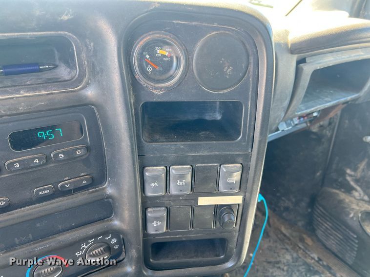 image for item LI9658 2007 Chevrolet C4500  dump truck