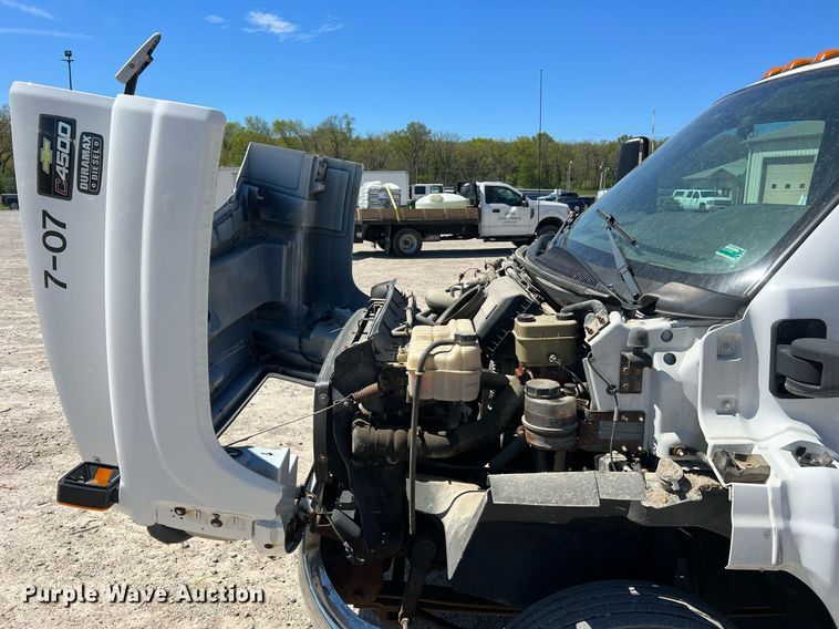 image for item LI9658 2007 Chevrolet C4500  dump truck