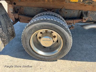 image for item LI9658 2007 Chevrolet C4500  dump truck