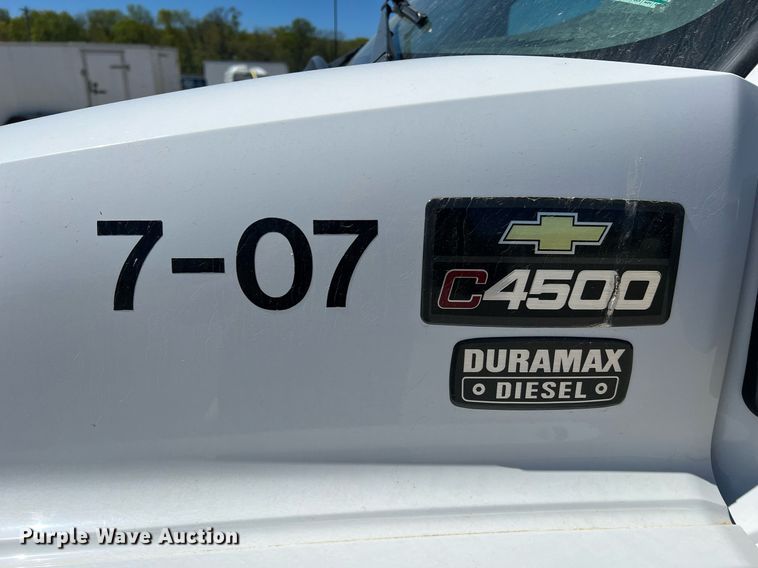 image for item LI9658 2007 Chevrolet C4500  dump truck