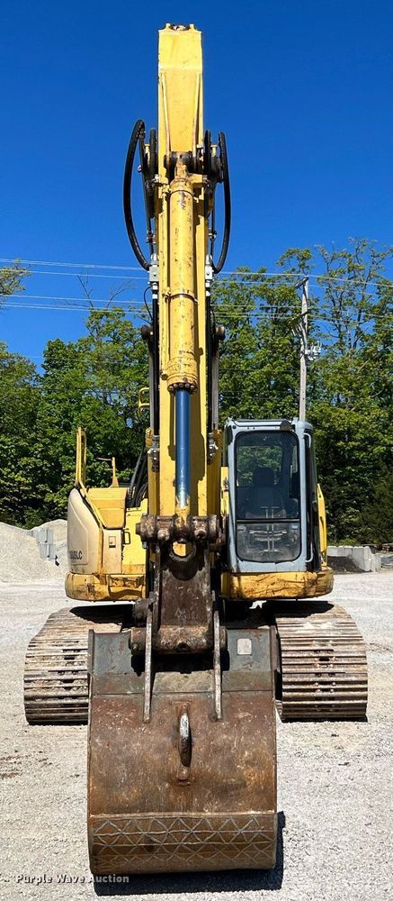 image for item LI9670 2000 Komatsu PC228USLC-2  excavator