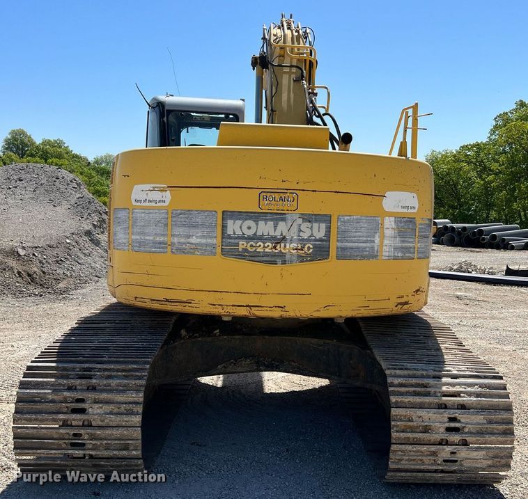image for item LI9670 2000 Komatsu PC228USLC-2  excavator