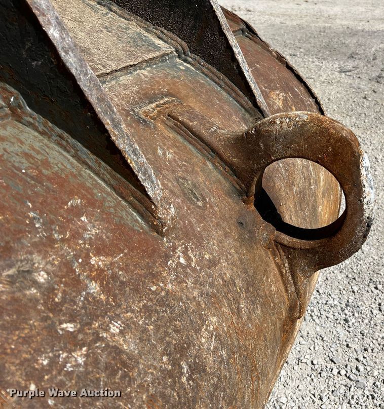 image for item LI9670 2000 Komatsu PC228USLC-2  excavator