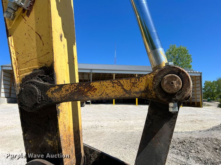 image for item LI9670 2000 Komatsu PC228USLC-2  excavator