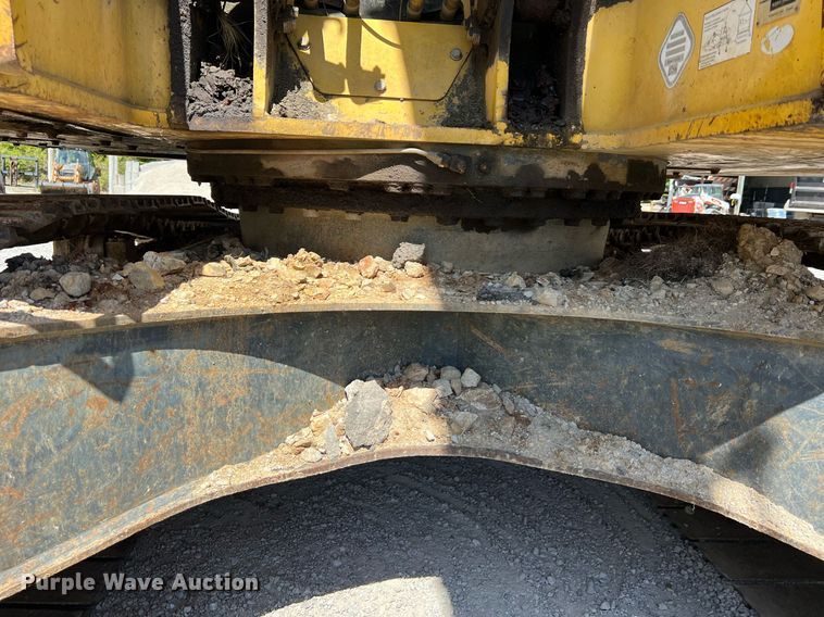 image for item LI9670 2000 Komatsu PC228USLC-2  excavator