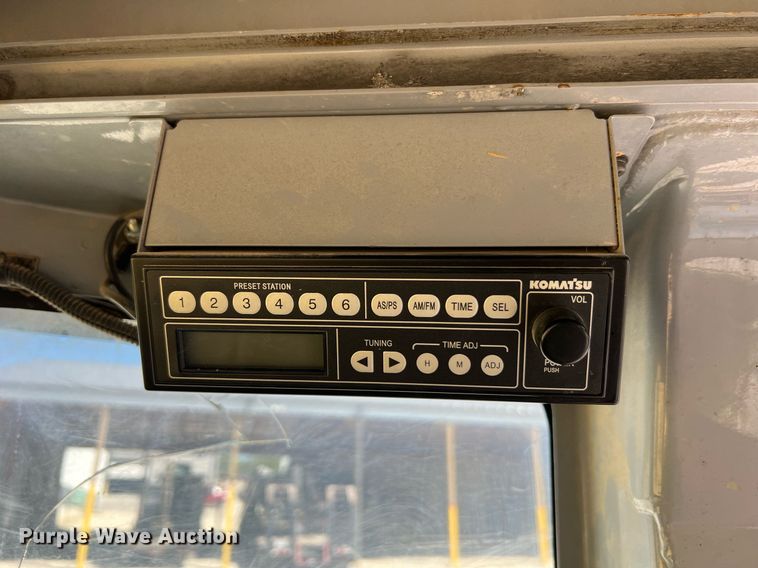 image for item LI9670 2000 Komatsu PC228USLC-2  excavator