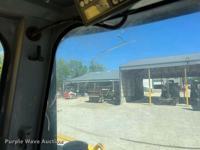 image for item LI9670 2000 Komatsu PC228USLC-2  excavator