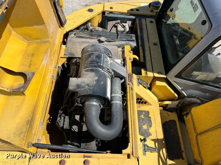 image for item LI9670 2000 Komatsu PC228USLC-2  excavator