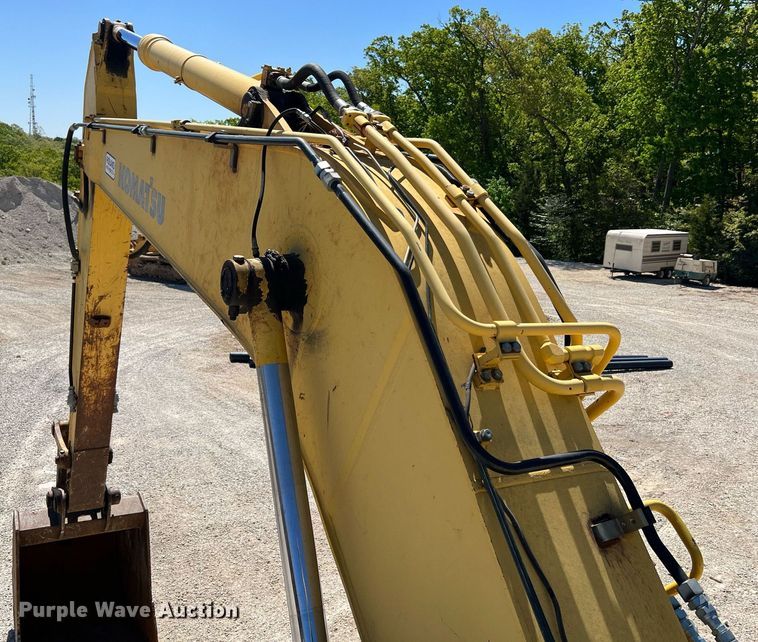 image for item LI9670 2000 Komatsu PC228USLC-2  excavator