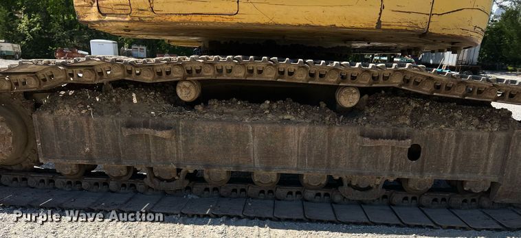 image for item LI9670 2000 Komatsu PC228USLC-2  excavator