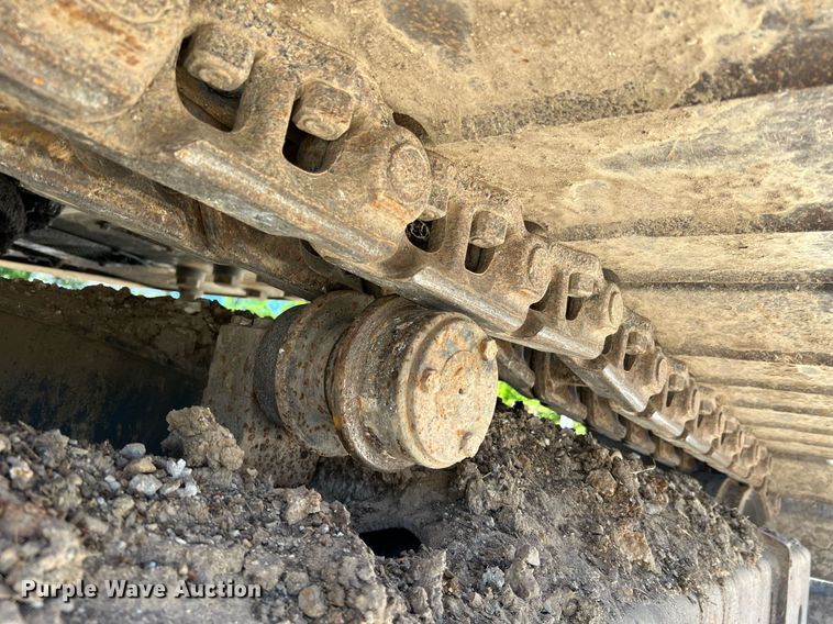 image for item LI9670 2000 Komatsu PC228USLC-2  excavator