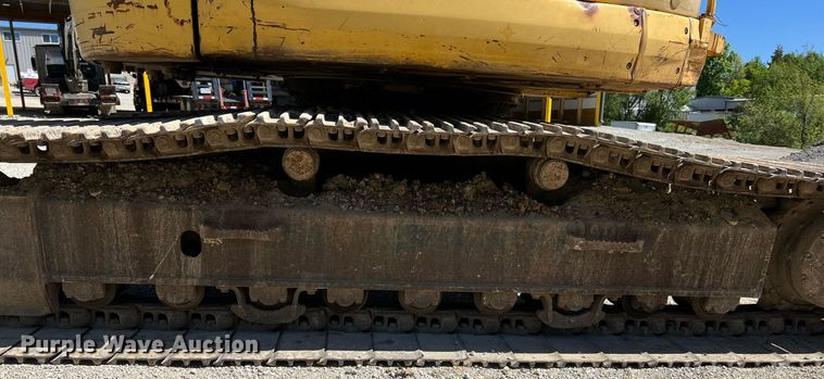 image for item LI9670 2000 Komatsu PC228USLC-2  excavator