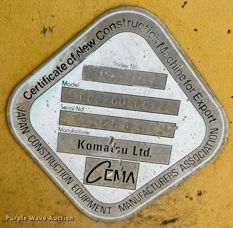 image for item LI9670 2000 Komatsu PC228USLC-2  excavator