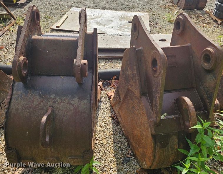 image for item LI9670 2000 Komatsu PC228USLC-2  excavator