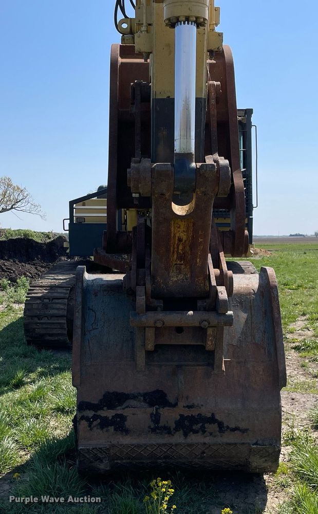 image for item LJ9622 Komatsu PC450-6  excavator