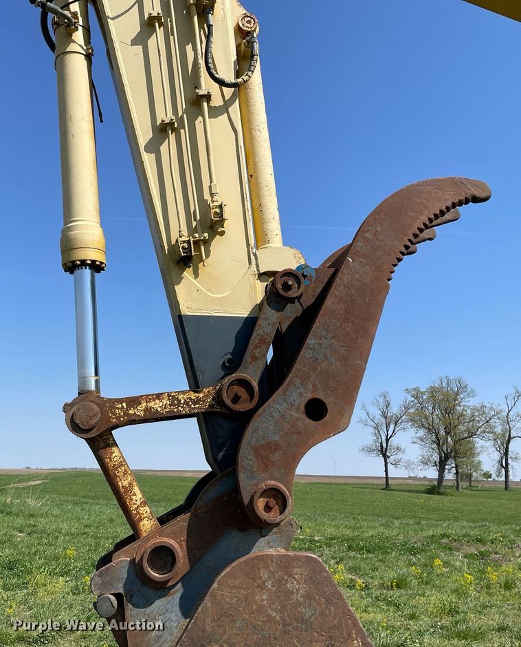 image for item LJ9622 Komatsu PC450-6  excavator