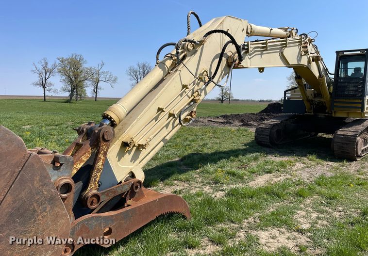 image for item LJ9622 Komatsu PC450-6  excavator