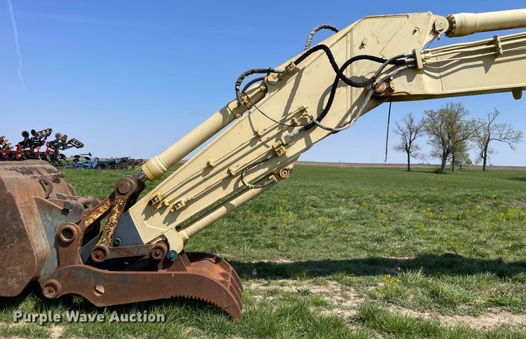 image for item LJ9622 Komatsu PC450-6  excavator