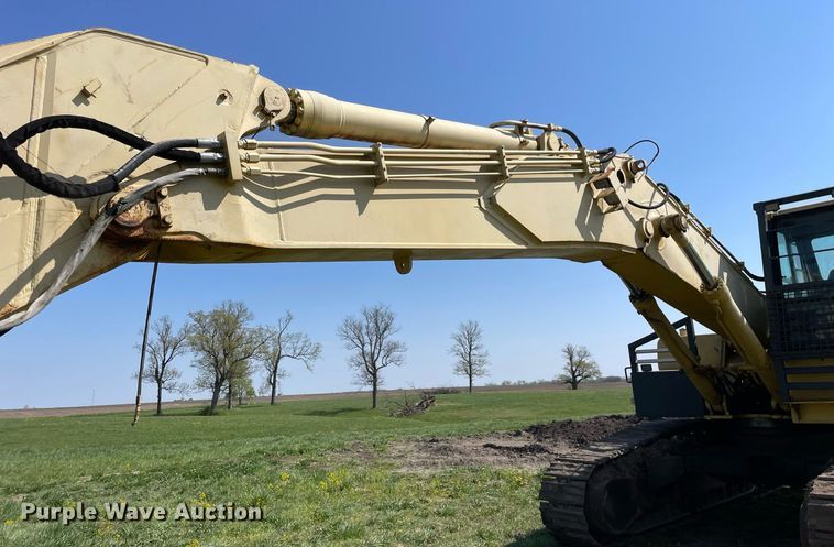 image for item LJ9622 Komatsu PC450-6  excavator