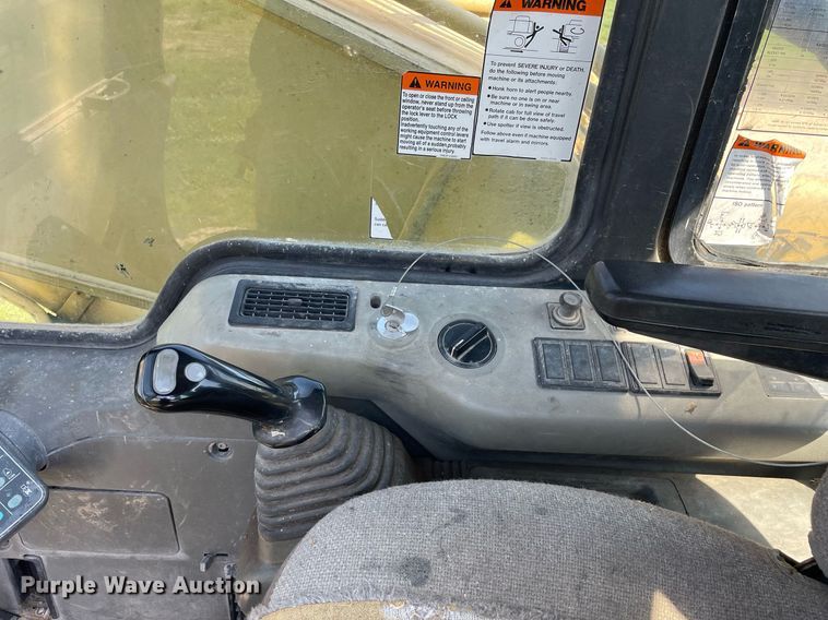 image for item LJ9622 Komatsu PC450-6  excavator